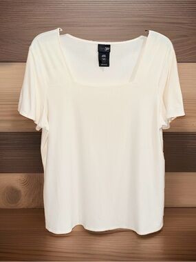 East 5th Women’s Ivory Square Neck Short Sleeve Top-L-EC